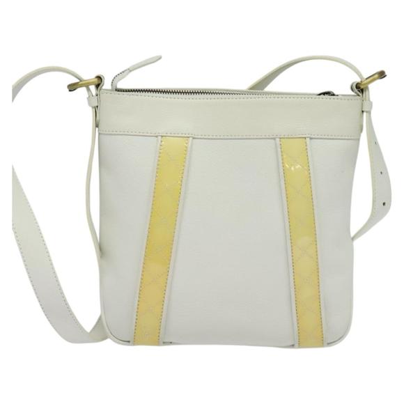 BURBERRY Shoulder Bag Leather White Auth ti3147